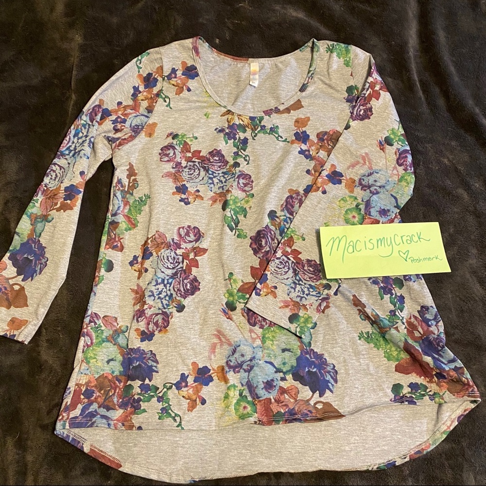LuLaRoe Lynnae Long Sleeve top